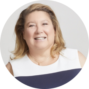 Amy Peckham Headshot